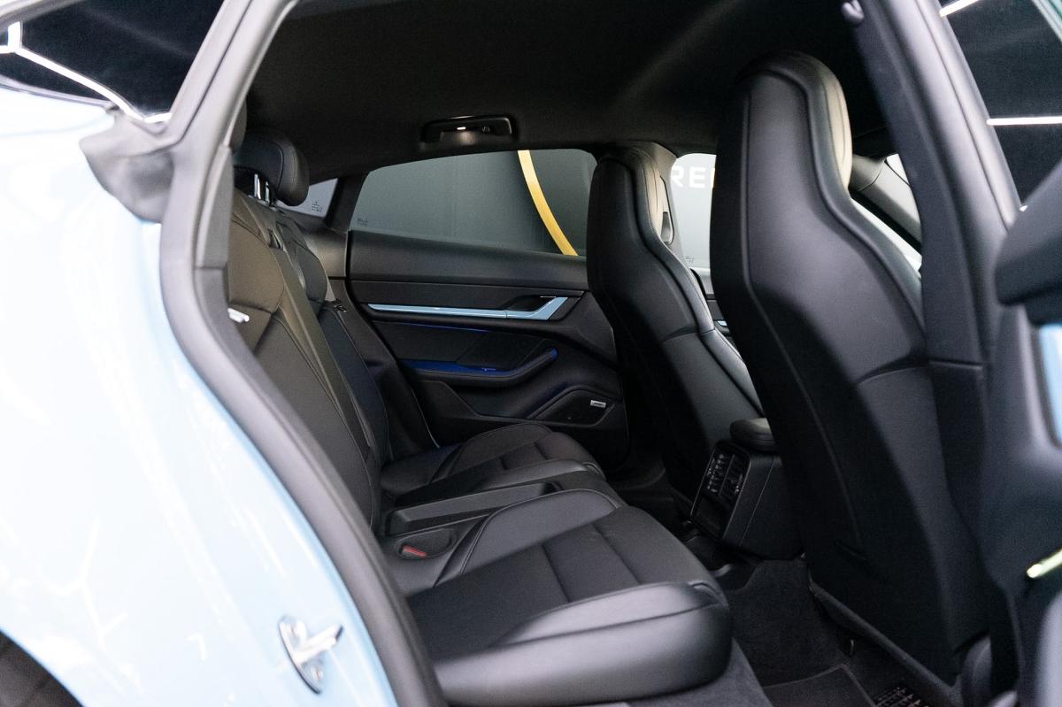 porsche-taycan-2020-eletrico-500cc