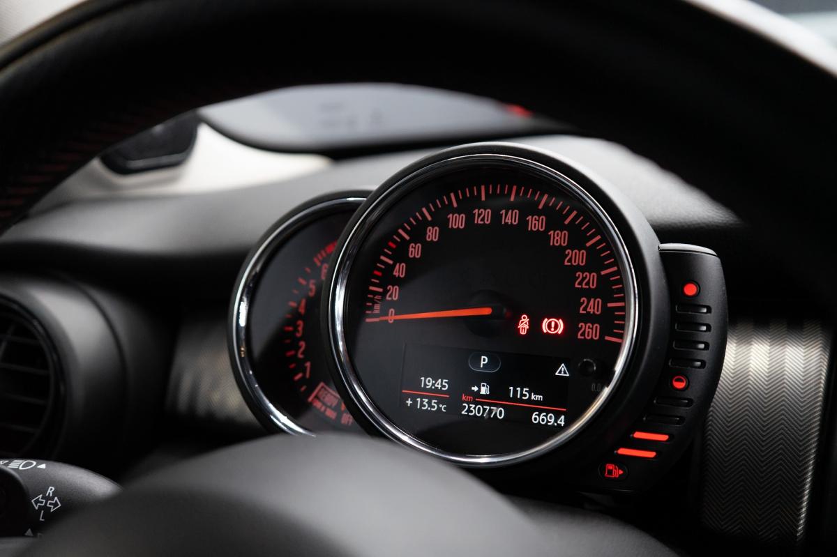 mini-cooper-2016-gasolina-1998cc