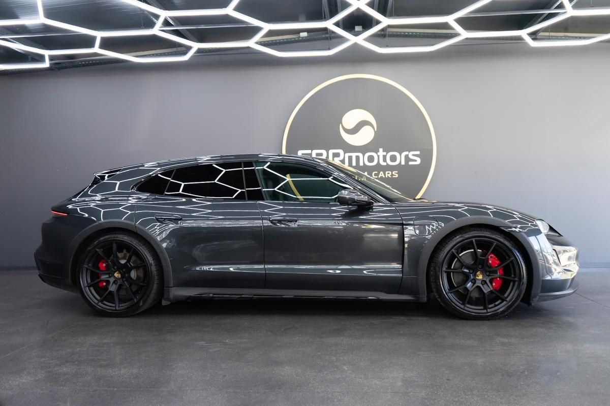 porsche-taycan-2022-eletrico-0cc