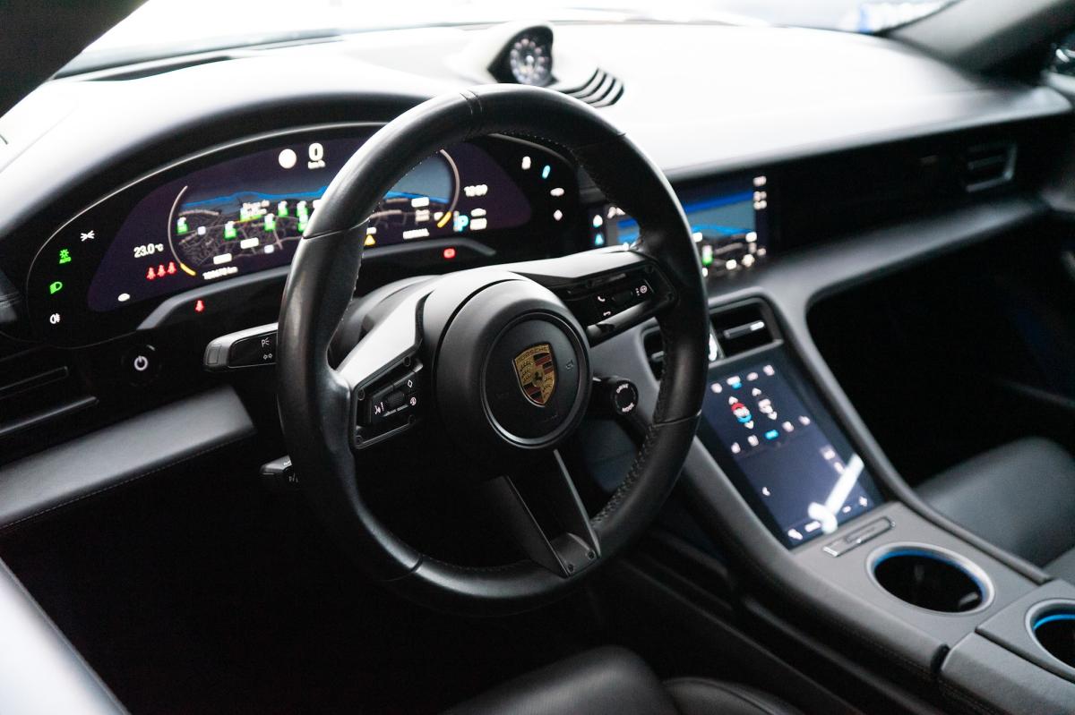 porsche-taycan-2022-eletrico-0cc