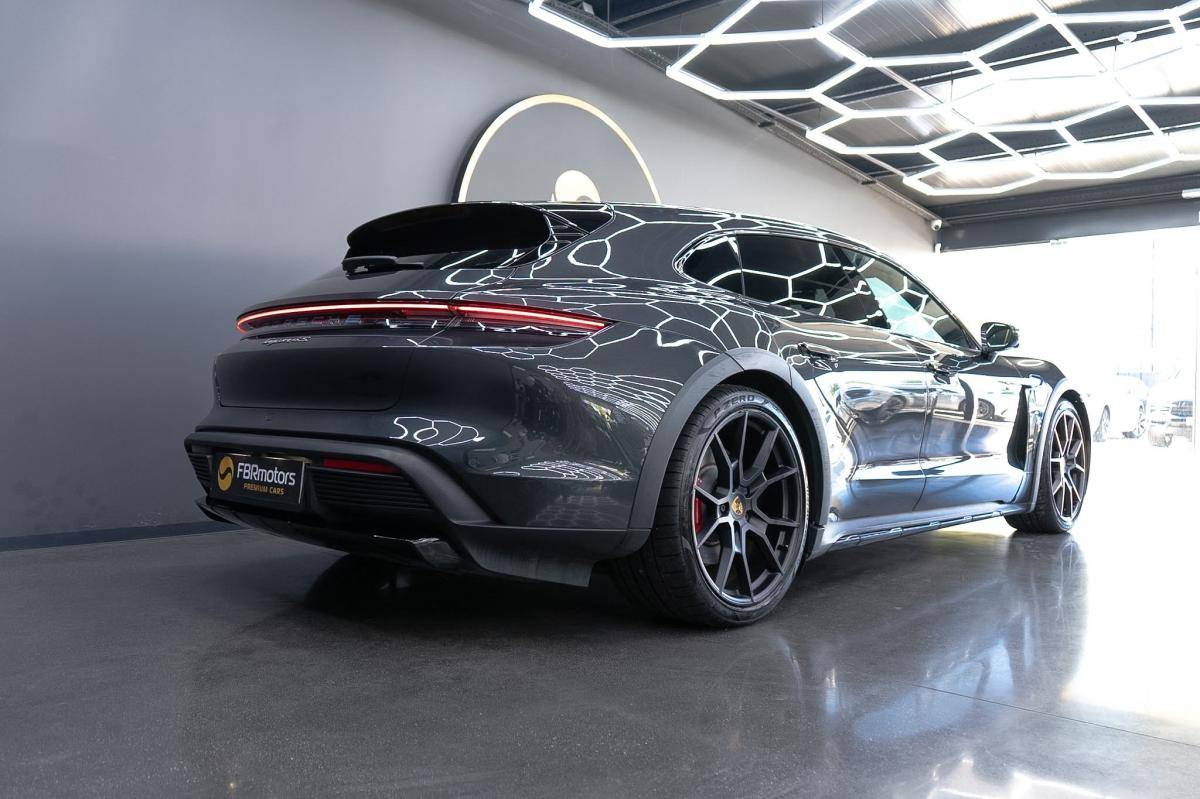 porsche-taycan-2022-eletrico-0cc