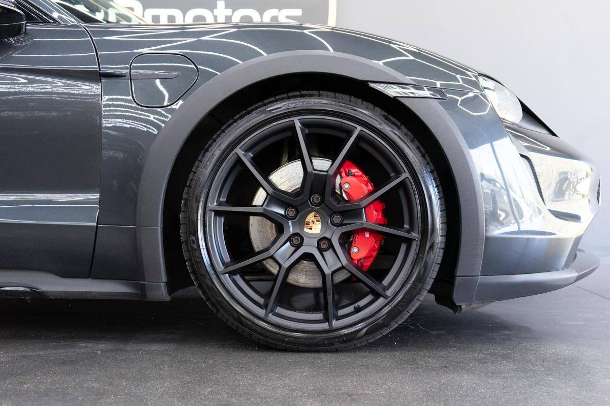 porsche-taycan-2022-eletrico-0cc