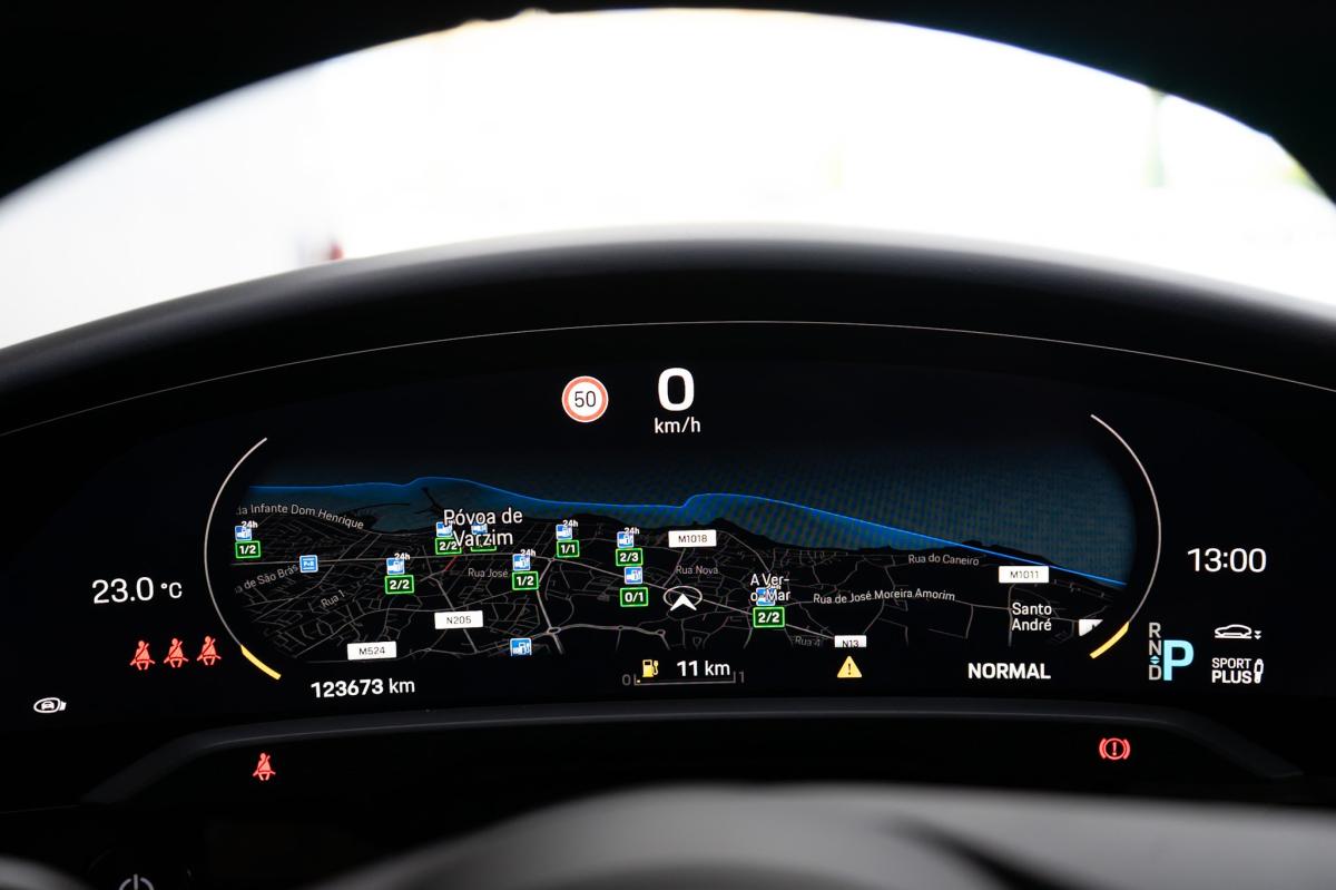 porsche-taycan-2022-eletrico-0cc