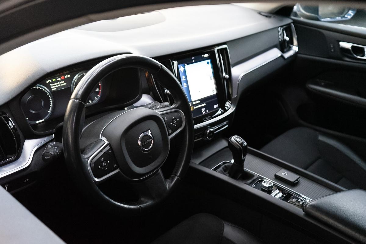volvo-v60-2020-diesel-1969cc