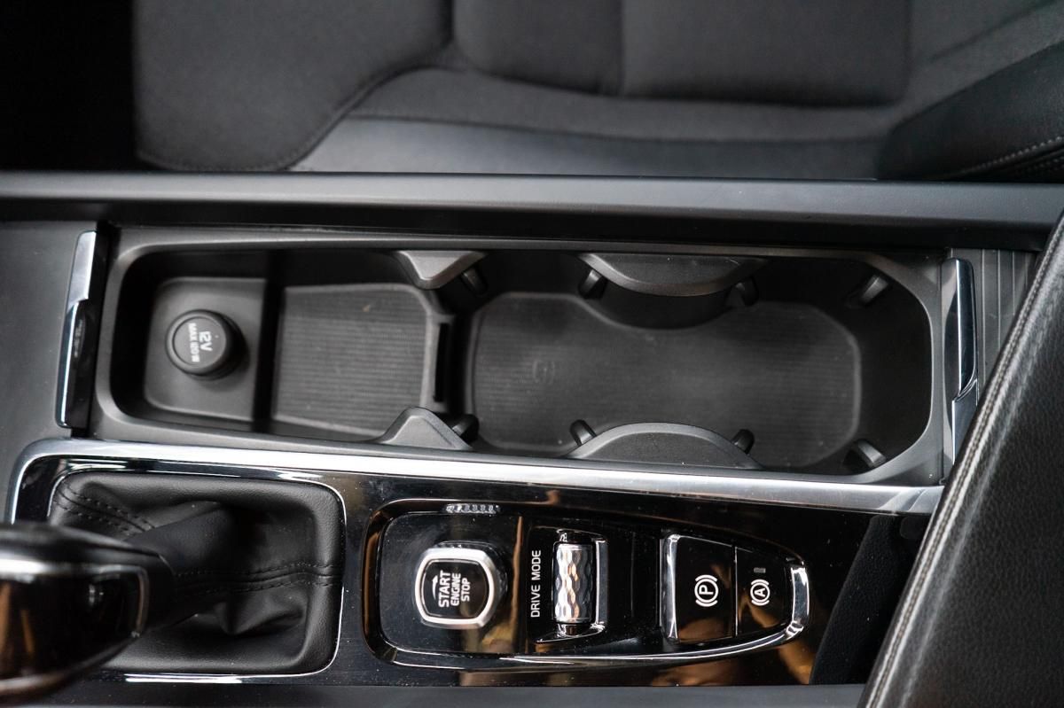 volvo-v60-2020-diesel-1969cc
