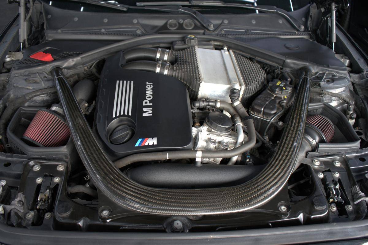 bmw-serie-1-2014-gasolina-2979cc