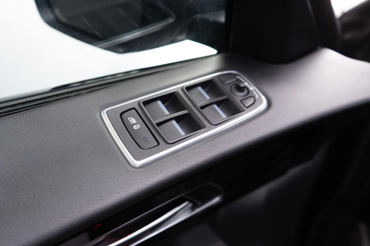 jaguar-f-pace-2017-diesel-1999cc
