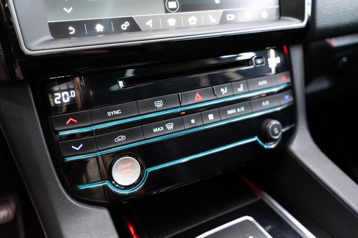 jaguar-f-pace-2017-diesel-1999cc