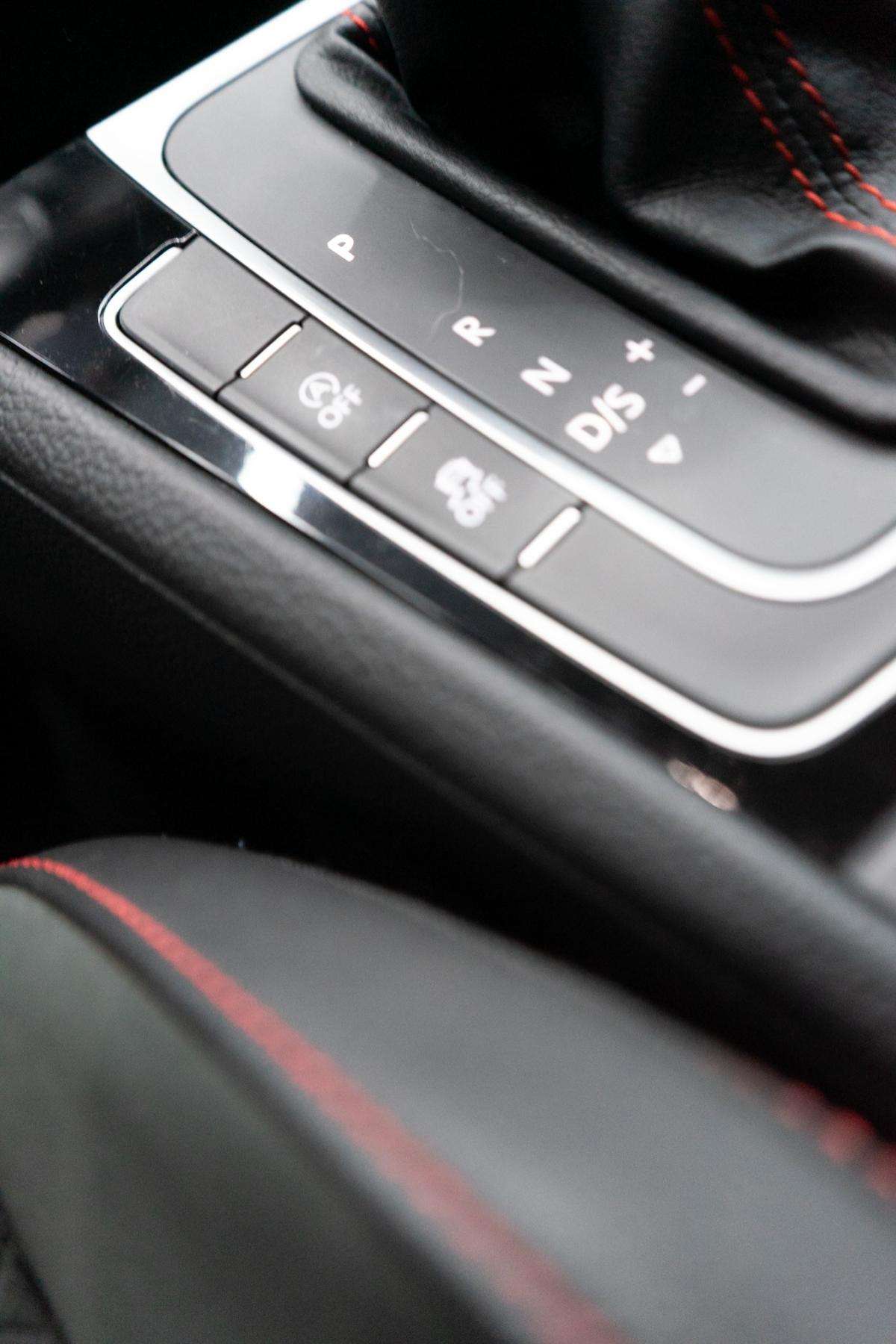 volkswagen-golf-2018-gasolina-1984cc