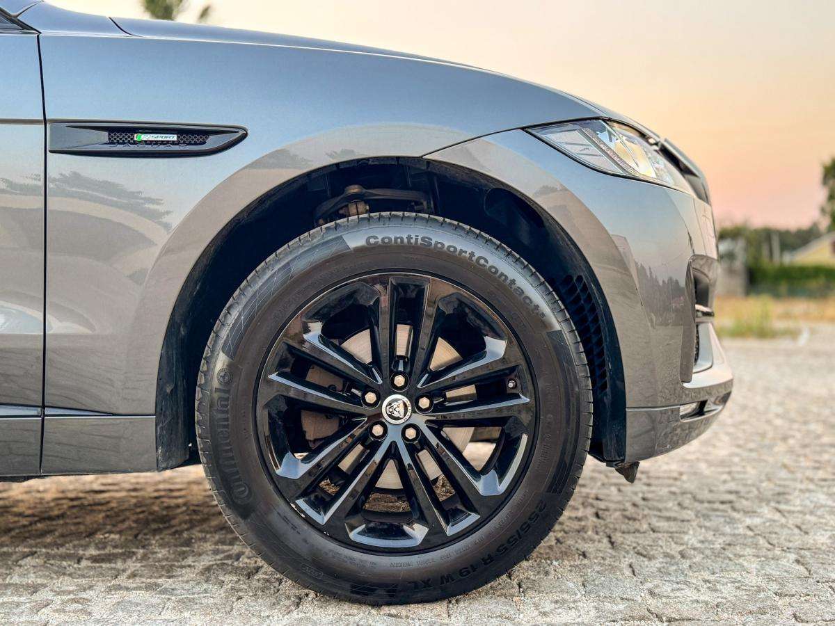 jaguar-f-pace-2018-diesel-1999cc