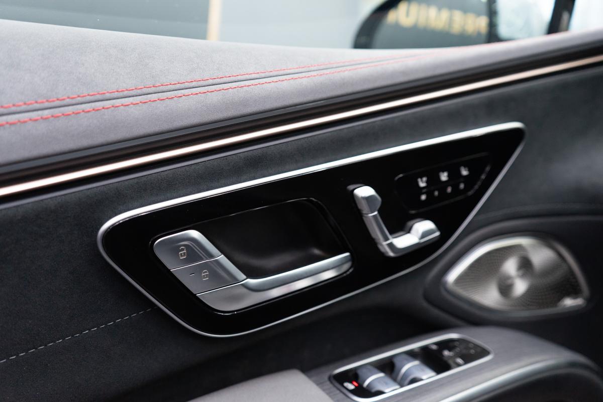 mercedes-benz-eqs-2023-eletrico-500cc