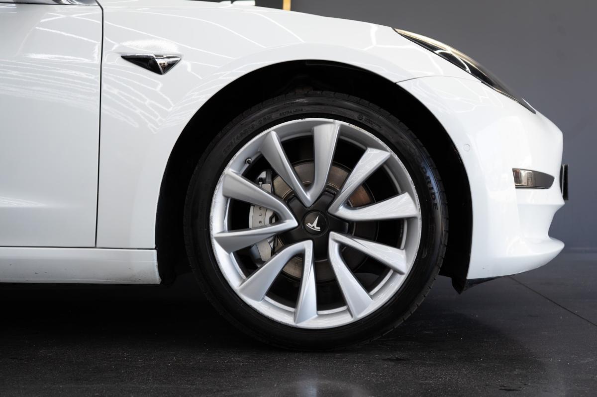 tesla-model-3-2019-eletrico-500cc