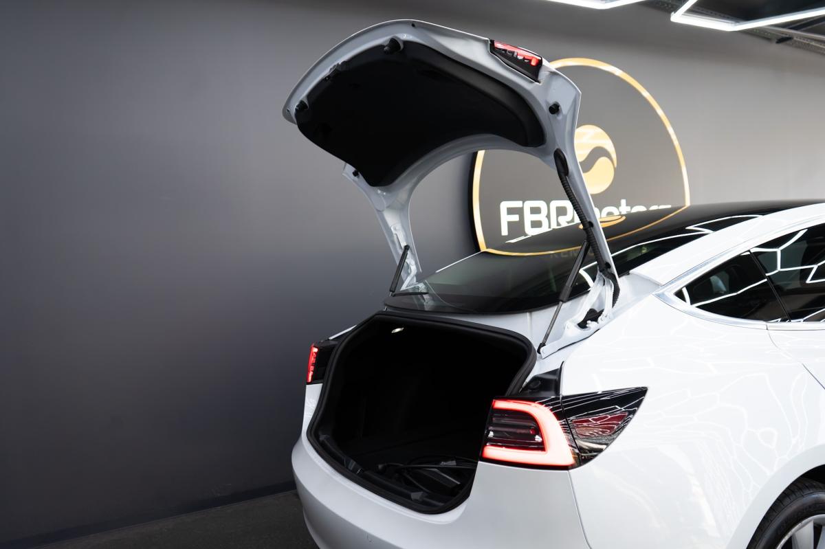 tesla-model-3-2019-eletrico-500cc