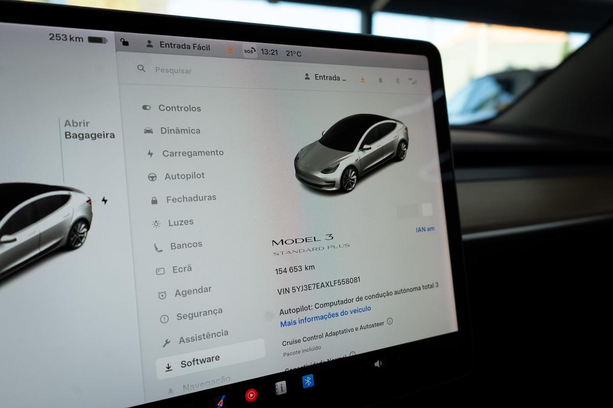tesla-model-3-2019-eletrico-500cc