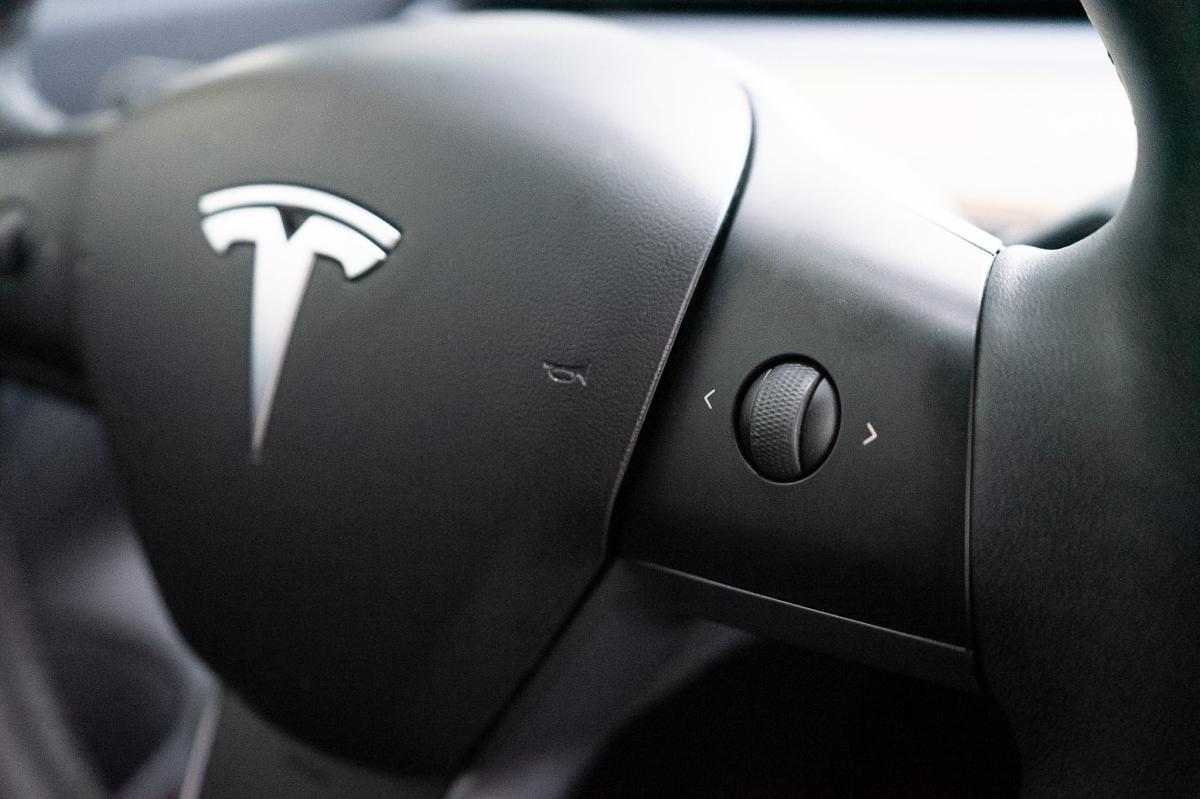 tesla-model-3-2019-eletrico-500cc