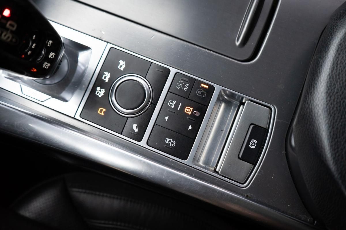 land-rover-range-rover-sport-2016-diesel-2993cc