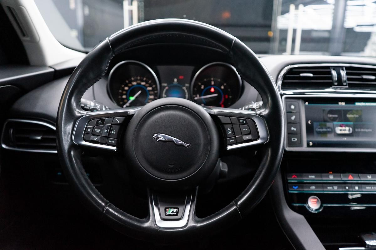 jaguar-f-pace-2016-diesel-1999cc