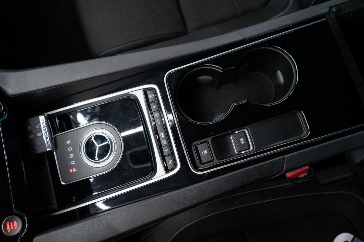 jaguar-f-pace-2016-diesel-1999cc