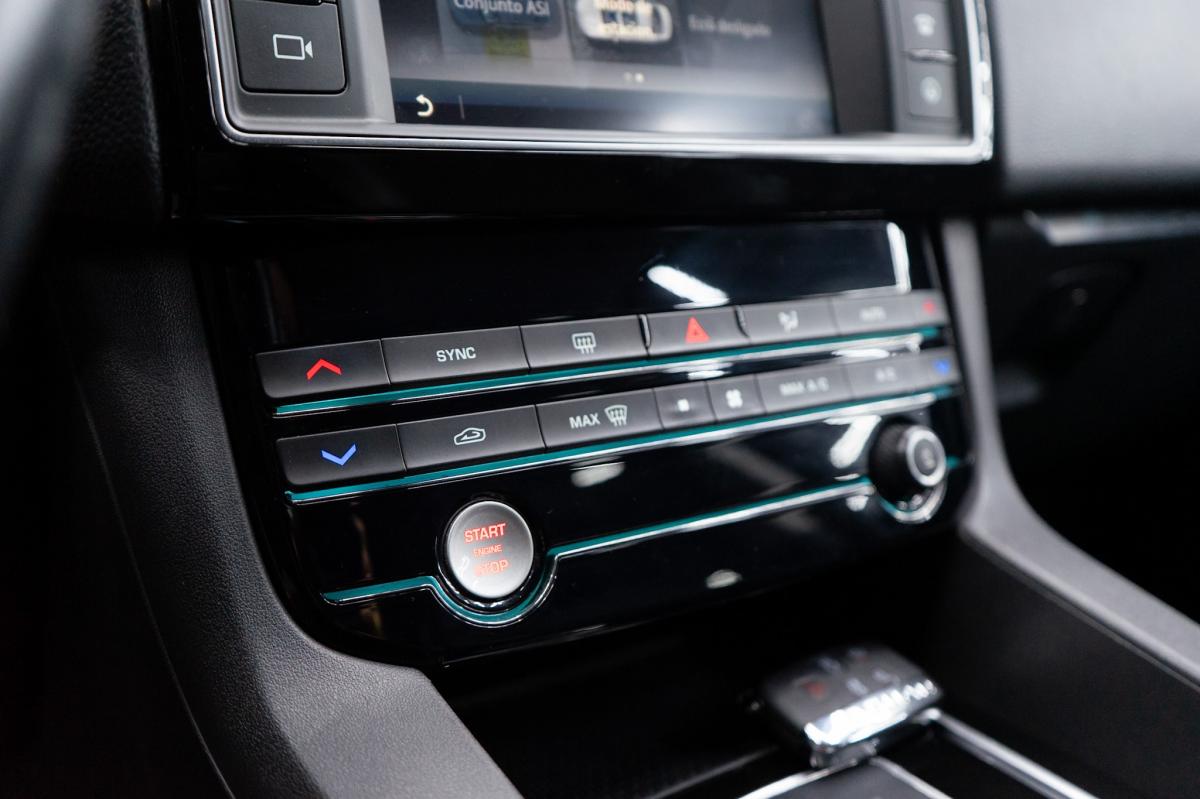 jaguar-f-pace-2016-diesel-1999cc