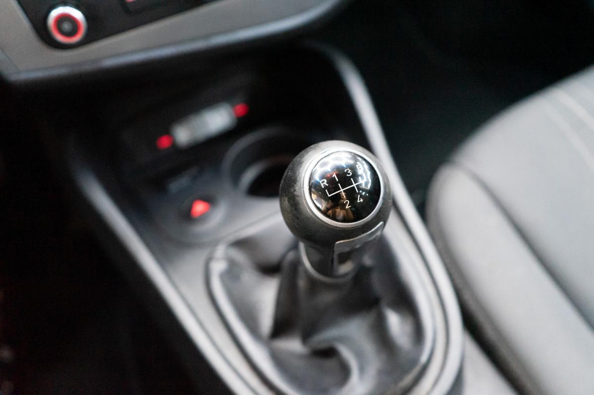 seat-leon-2011-diesel-1598cc