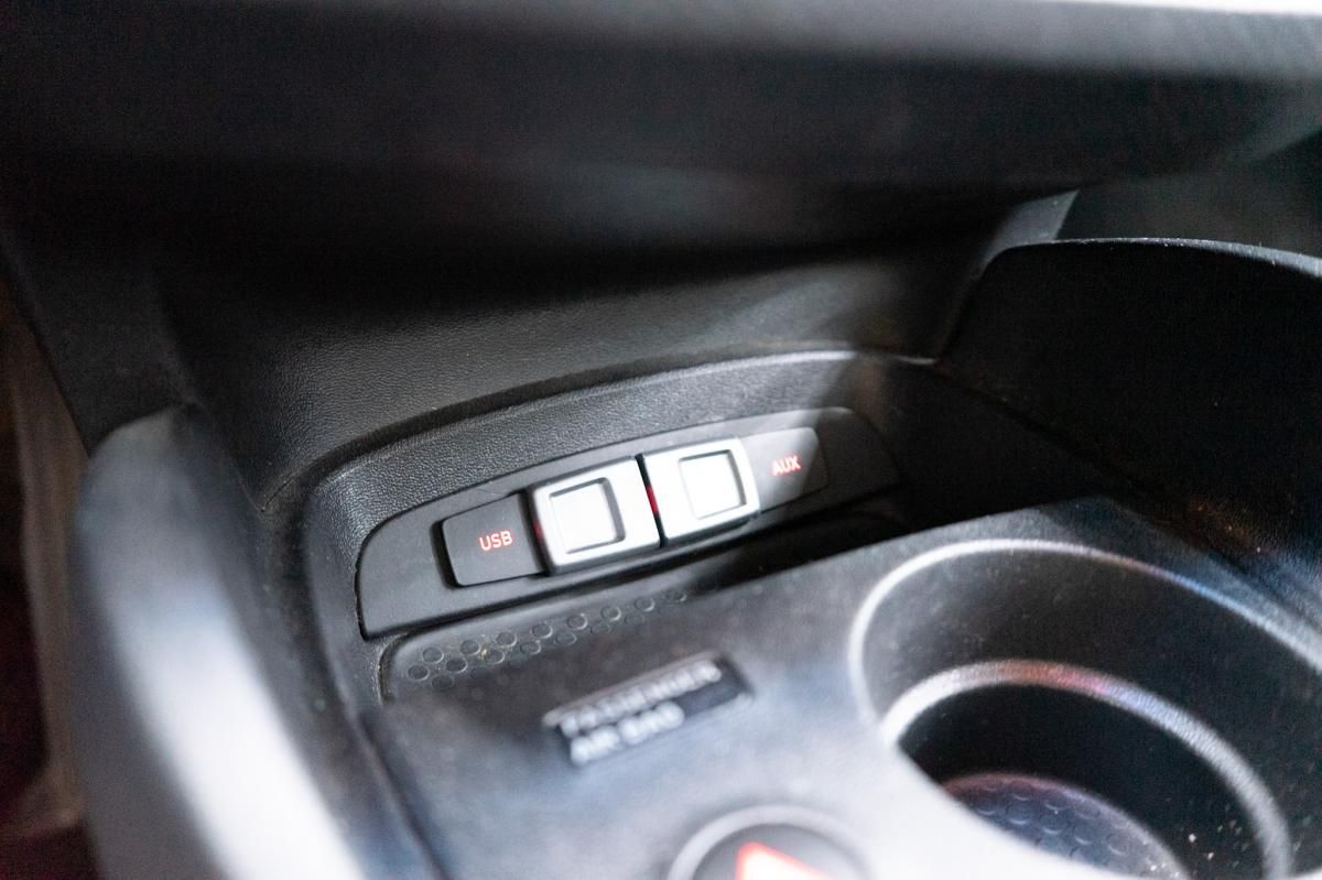 seat-leon-2011-diesel-1598cc