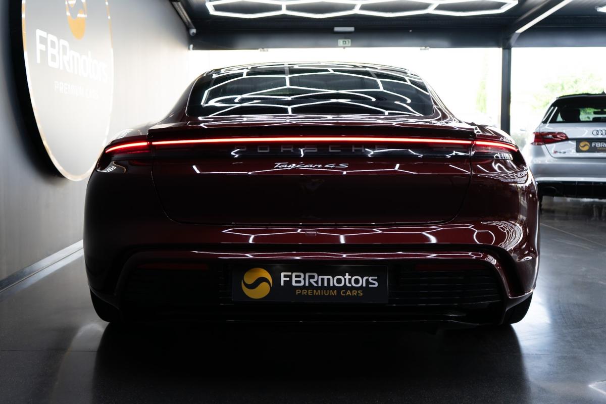 porsche-taycan-2020-eletrico-0cc