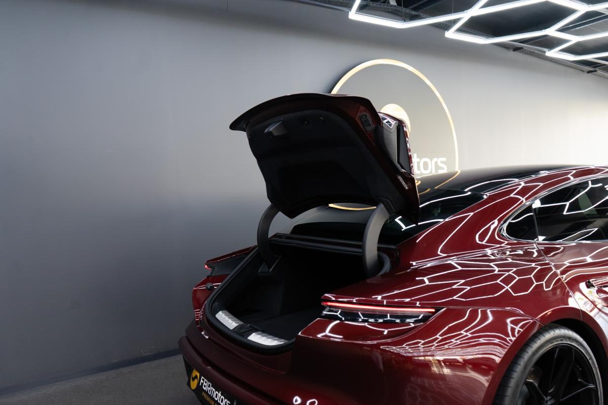 porsche-taycan-2020-eletrico-0cc