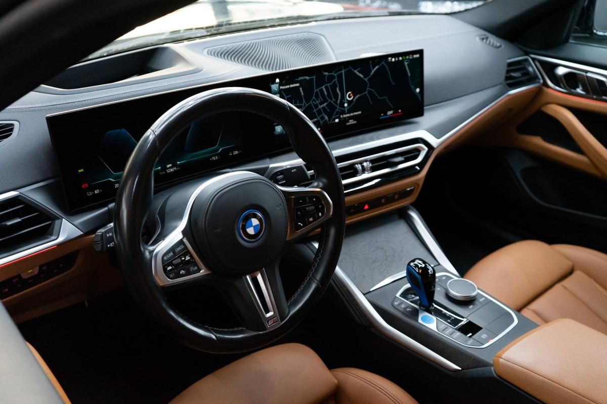 bmw-i4-2022-eletrico-500cc