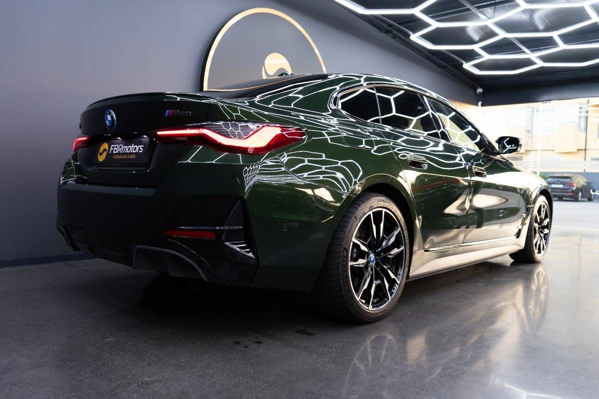 bmw-i4-2022-eletrico-500cc