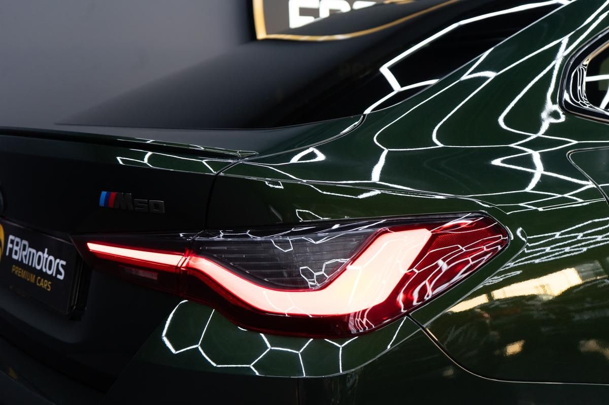 bmw-i4-2022-eletrico-500cc