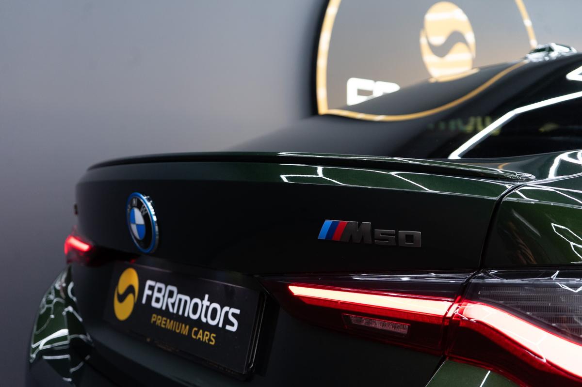 bmw-i4-2022-eletrico-500cc