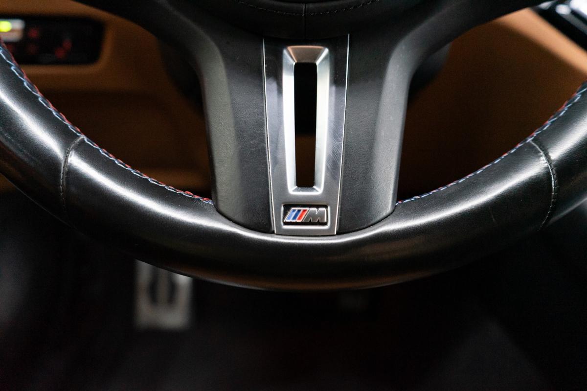 bmw-i4-2022-eletrico-500cc
