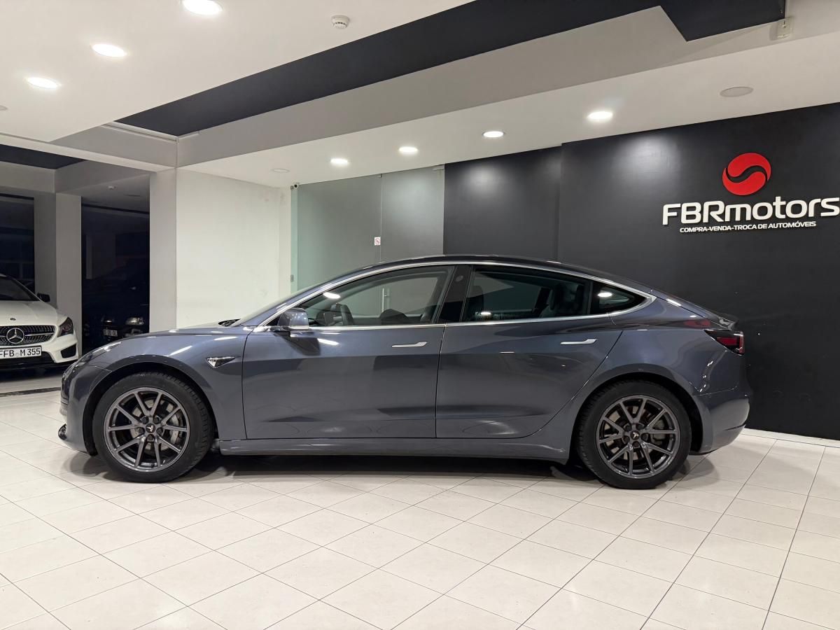 tesla-model-3-2019-eletrico-500cc