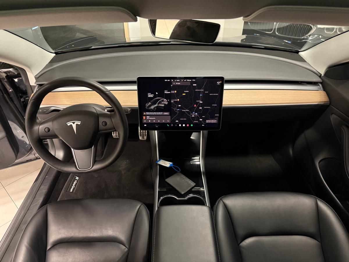 tesla-model-3-2019-eletrico-500cc
