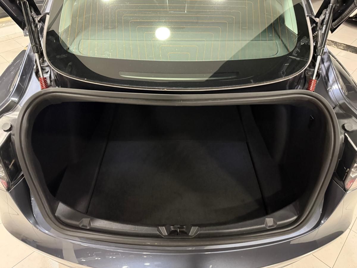 tesla-model-3-2019-eletrico-500cc