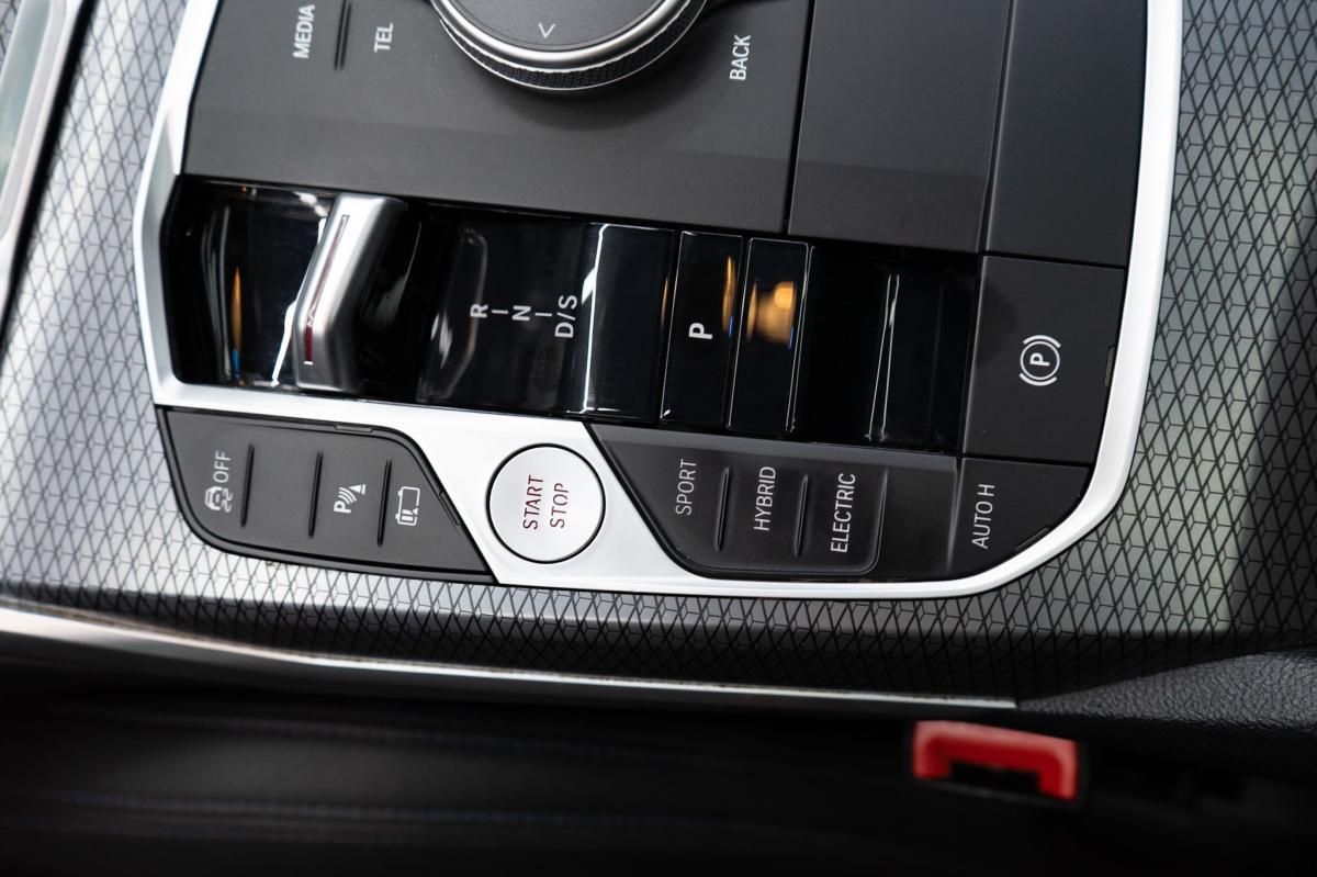 bmw-serie-3-2023-hibrido-a-gasolina-1998cc
