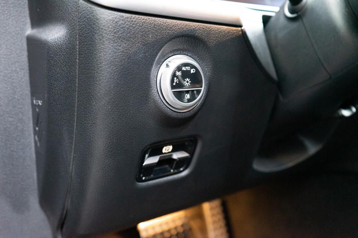 mercedes-benz-classe-c-2022-hibrido-a-gasolina-1999cc