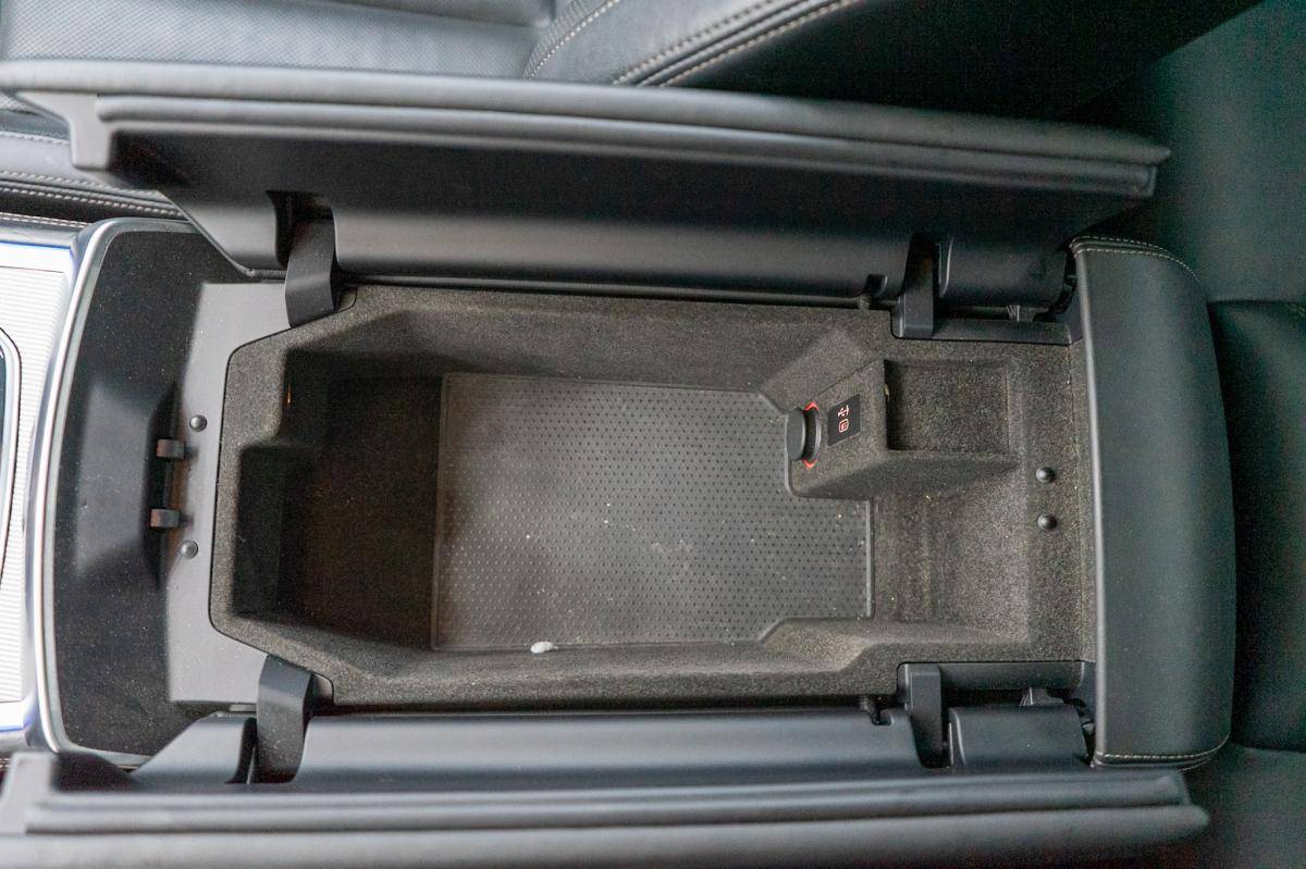 bmw-serie-8-2019-diesel-2993cc