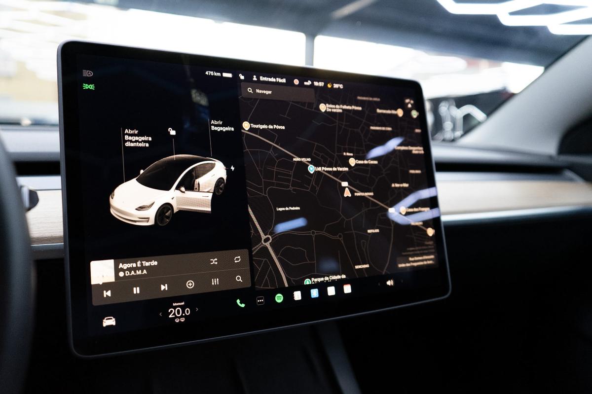 tesla-model-3-2021-eletrico-500cc