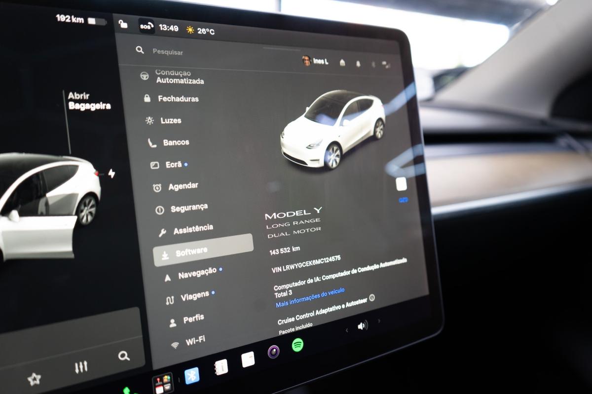 tesla-model-y-2021-eletrico-500cc