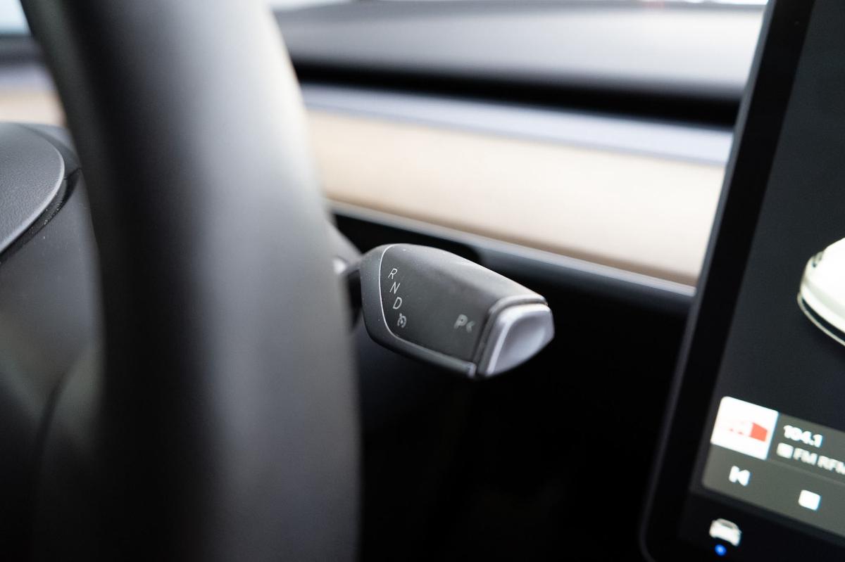 tesla-model-y-2021-eletrico-500cc