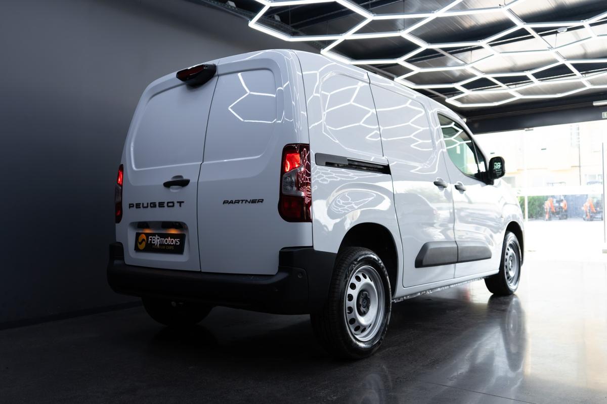 peugeot-partner-2024-diesel-1499cc