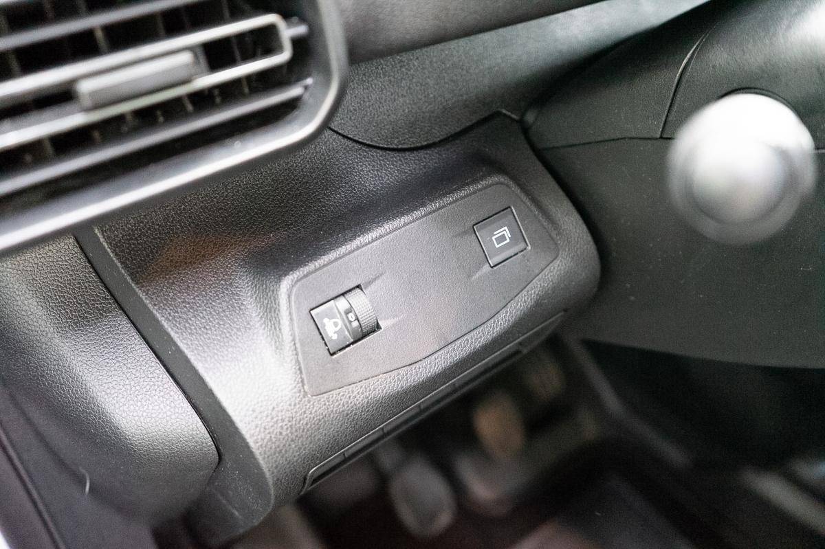 peugeot-partner-2024-diesel-1499cc