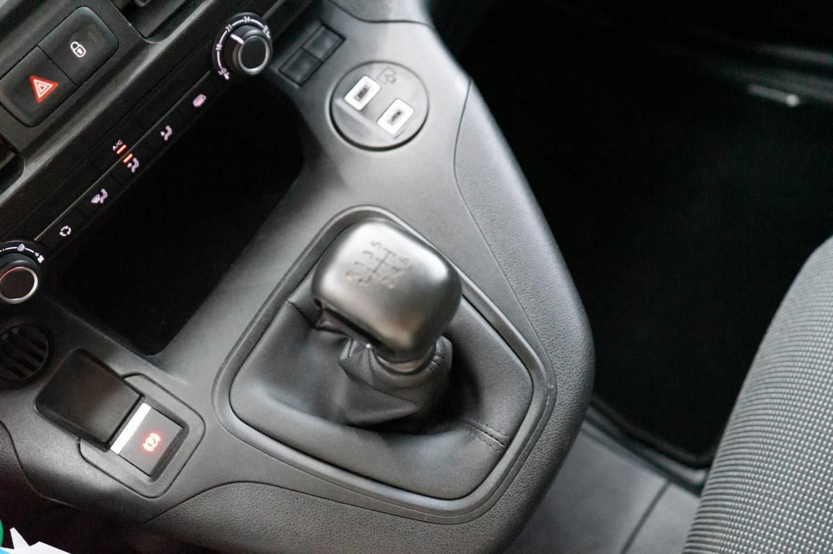 peugeot-partner-2024-diesel-1499cc