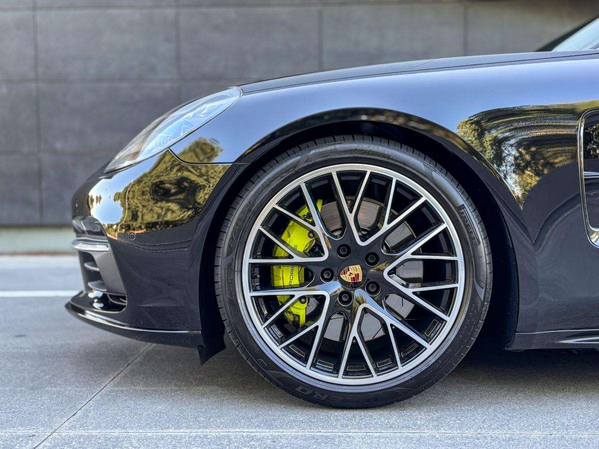 porsche-panamera-sport-turismo-2018-hibrido-a-gasolina-2894cc