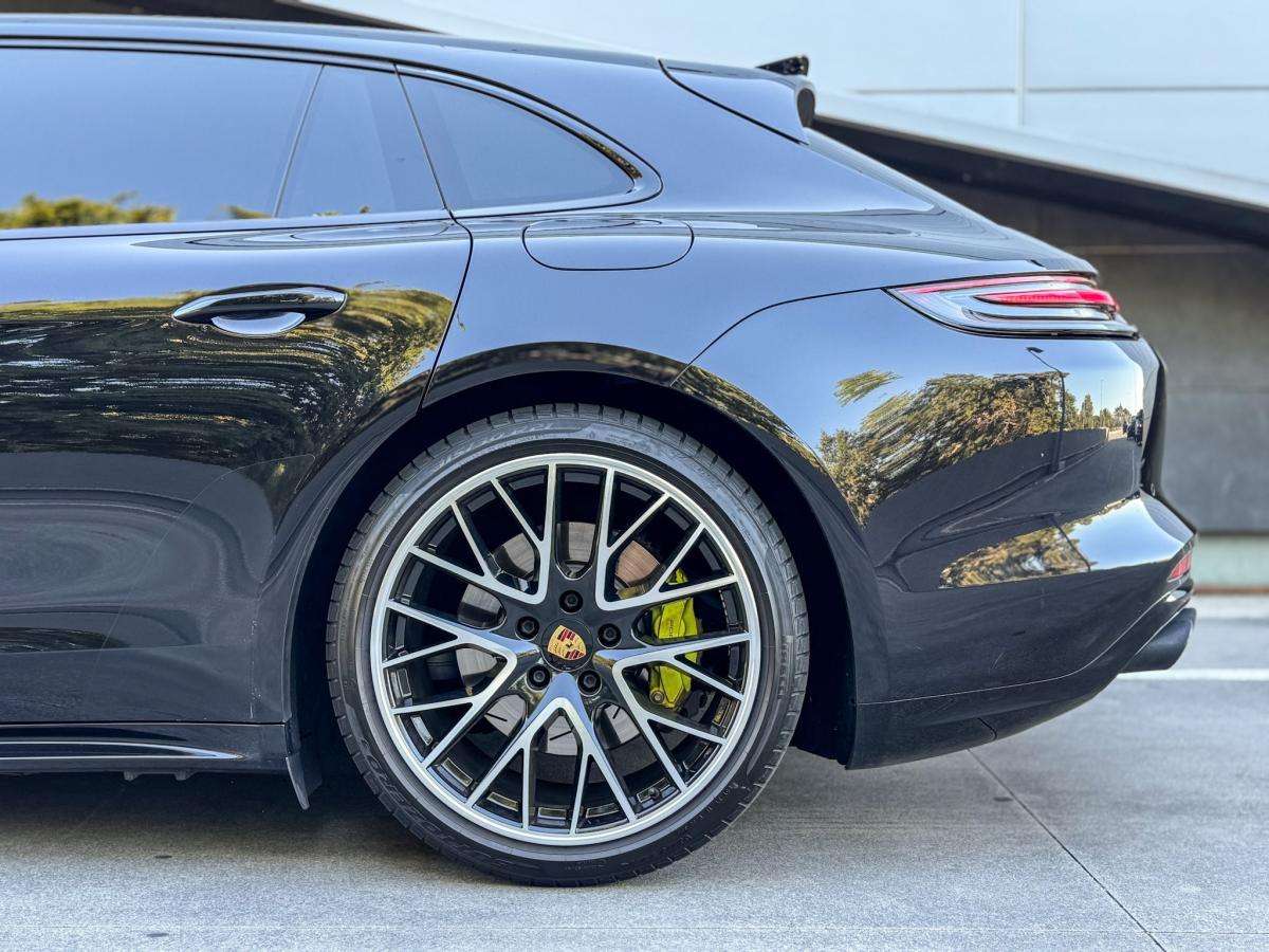porsche-panamera-sport-turismo-2018-hibrido-a-gasolina-2894cc