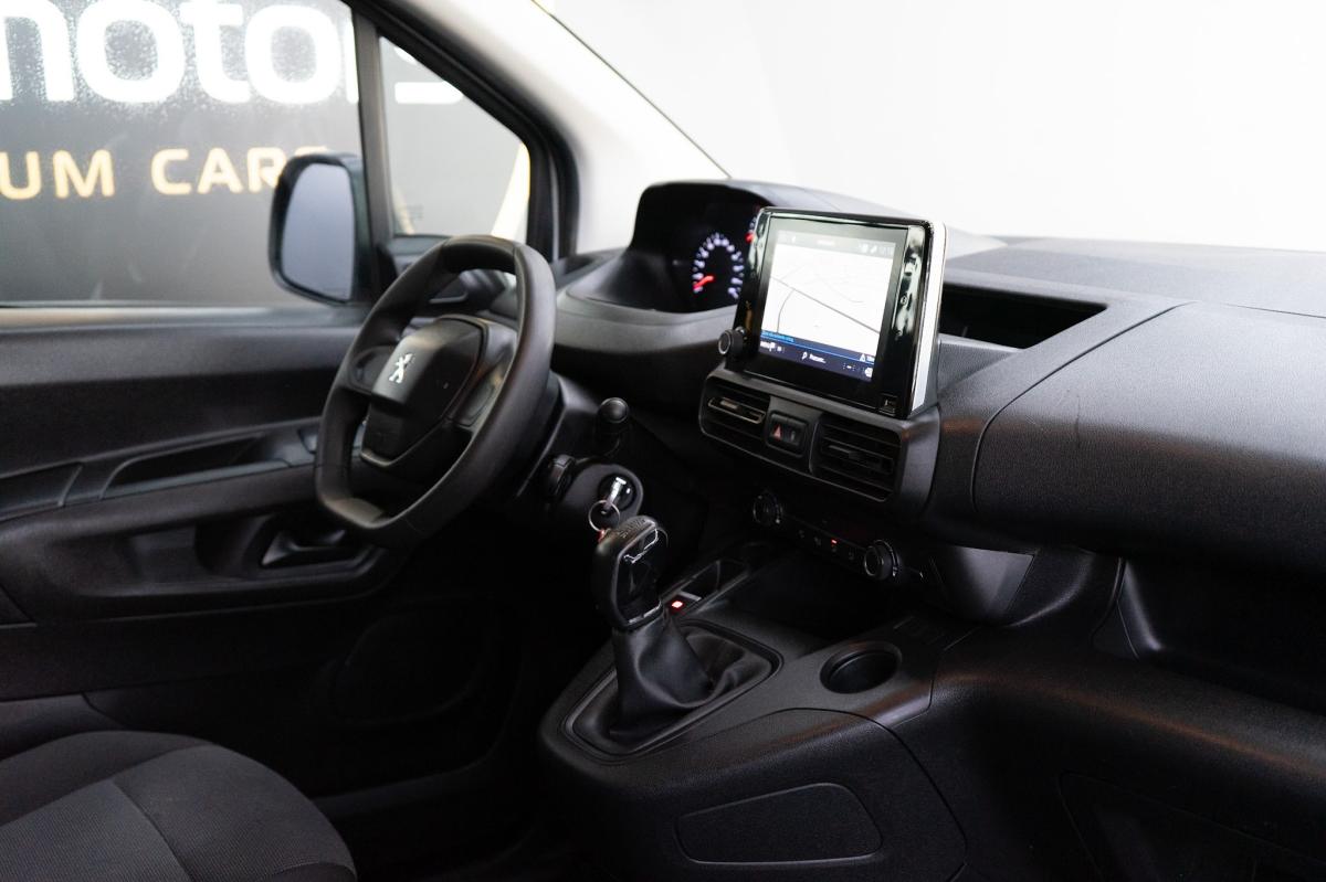 peugeot-partner-2021-diesel-1560cc