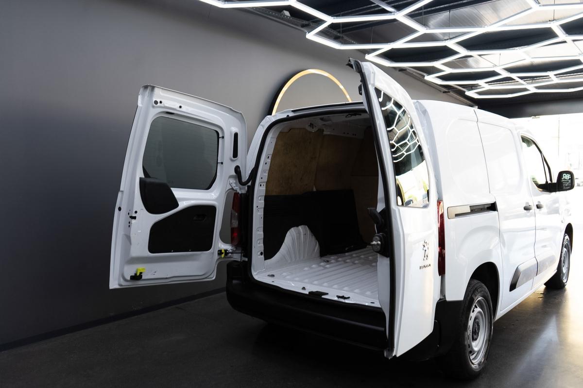 peugeot-partner-2021-diesel-1560cc