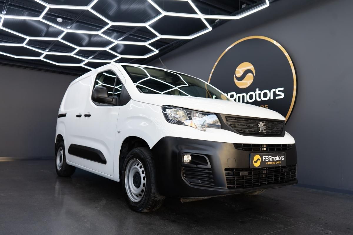 peugeot-partner-2021-diesel-1560cc