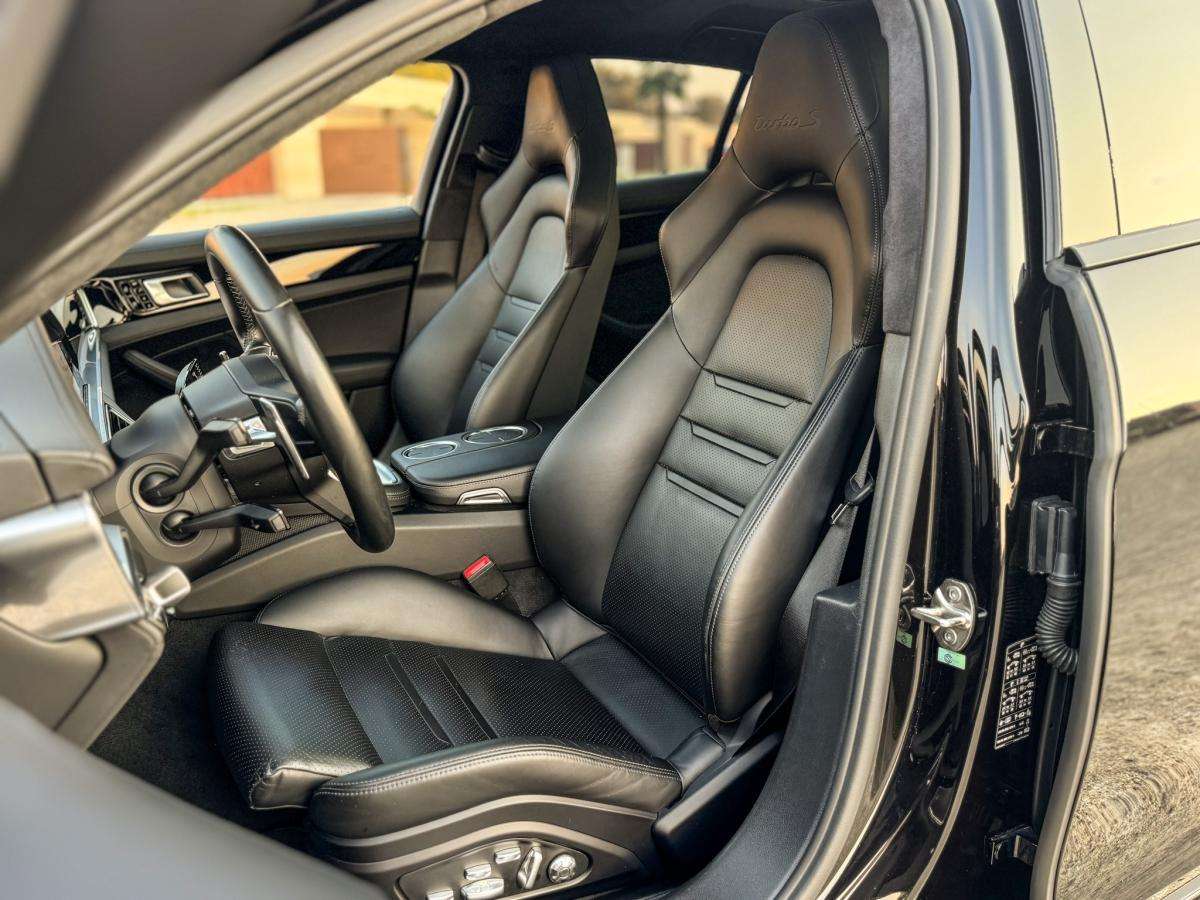 porsche-panamera-2019-hibrido-a-gasolina-3996cc